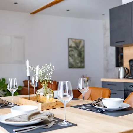 Station 21 - Luxus Lofts - Gruppen Bis 20 Personen - Parkplatz - Konferenzraum Φούλντα