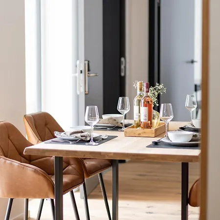 Station 21 - Luxus Lofts - Gruppen Bis 20 Personen - Parkplatz - Konferenzraum Φούλντα