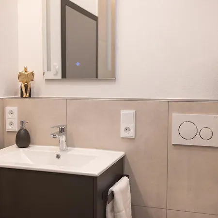 Station 21 - Luxus Lofts - Gruppen Bis 20 Personen - Parkplatz - Konferenzraum 4*