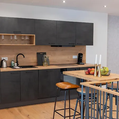 Station 21 - Luxus Lofts - Gruppen Bis 20 Personen - Parkplatz - Konferenzraum Ξενοδοχείο με διαμερίσματα 4*